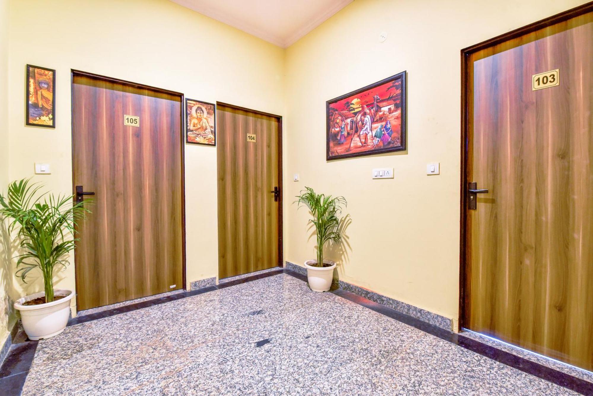 Hotel G M I, Sikar Road Джайпур Екстер'єр фото