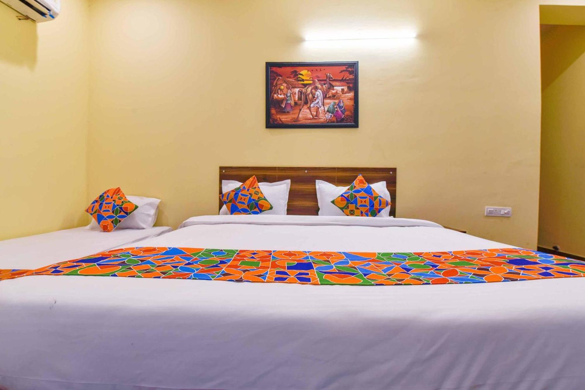 Hotel G M I, Sikar Road Джайпур Екстер'єр фото
